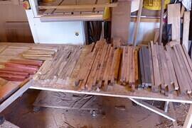 Cutting squares for composite goblets